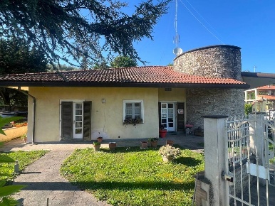 Foto Villa unifamiliare a Casciana Terme Lari Casciana Terme di 180 m²