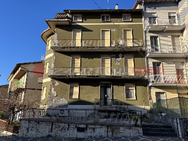 Foto Hotel in Via Vecchia Fiuggi 181, Fiuggi di 436 m² in vendita