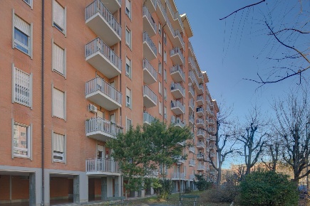 Foto Appartamento in Via Rubino, Torino Centro Europa di 90 m² con 5 locali