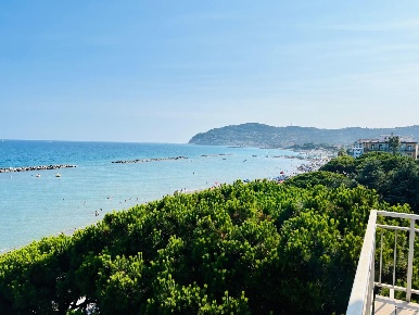 Foto Appartamento in delle Nazioni, San Bartolomeo al Mare Centro di 65 m²