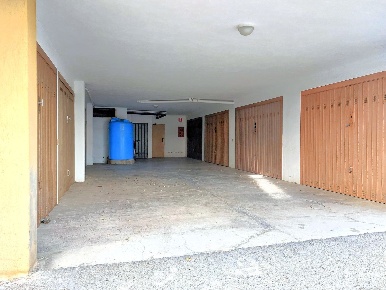 Foto Box in Diano Castello, Diano Marina Centro di 22 m² in vendita