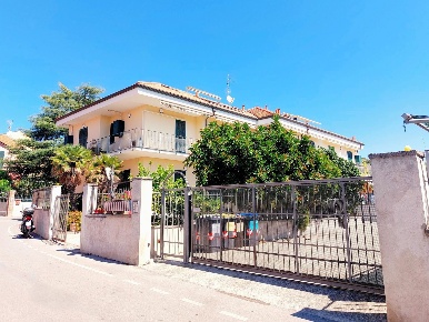 Foto Appartamento in Cà Rossa, Diano Marina Centro di 69 m² con 3 locali