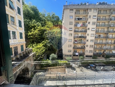 Foto Appartamento in Via Benedetto Brin, Genova Certosa di 75 m² in vendita
