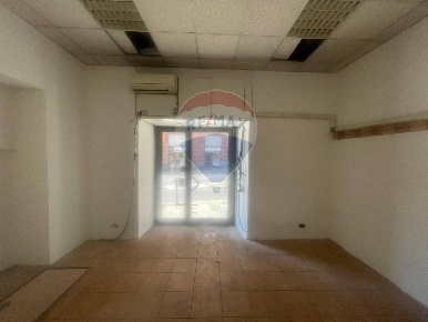 Foto Negozio a Genova Centro Città di 20 m² con 1 locali in vendita