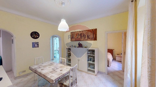 Foto Appartamento in Via Adamello, Genova Certosa di 93 m² con 3 locali