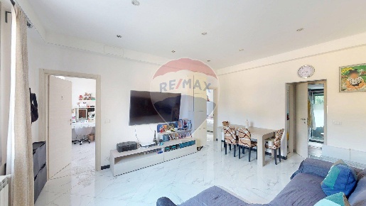 Foto Appartamento a Genova Molassana di 80 m² con 4 locali in vendita