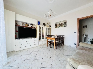 Foto Appartamento in Ludovico Giordano, Imperia Porto Maurizio di 84 m²