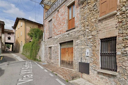 Foto Case indipendenti in Via XX Settembre 3, Pezzaze Stravignino di 157 m²