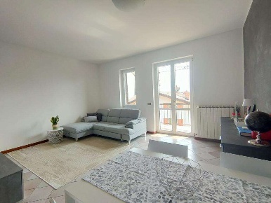 Foto Appartamento in Via San Defendente, Clusone Centro di 120 m²