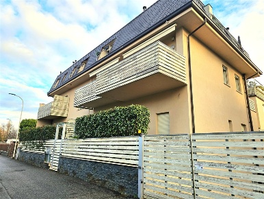 Foto Appartamento in via Romagna, Seregno Consonno - Bivio di 55 m²