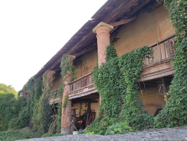 Foto Appartamento a Vernate di 917 m² con 15 locali in vendita