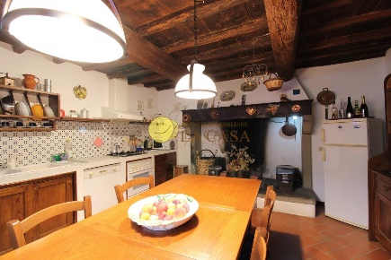 Foto Casa indipendente a Reggello Pietrapiana di 166 m² con 5 locali