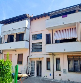 Foto Appartamento a Vigevano Semicentro di 48 m² con 4 locali in vendita