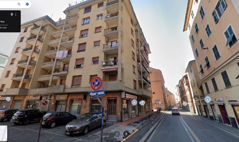 Foto Appartamento a Genova Marassi di 102 m² con 4 locali in vendita