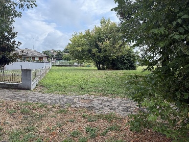 Foto Terreno agricolo a Rozzano Centro di 580 m² in vendita