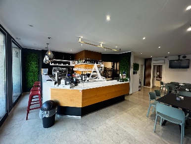 Foto Bar a Lazise di 80 m² con 2 locali in vendita