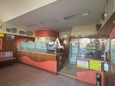 Foto Locale commerciale a Vigasio Centro di 70 m² con 3 locali in affitto