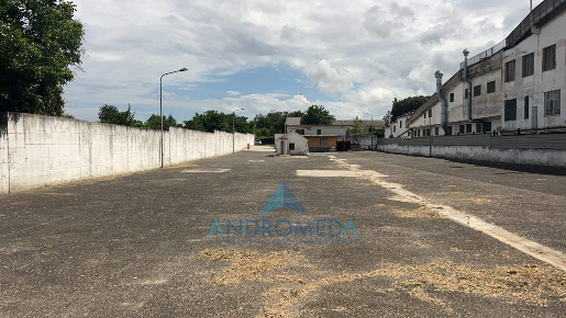 Foto Terreno residenziale a Casandrino di 2800 m² in vendita