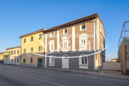 Foto Appartamento a Bientina Centro di 124 m² con 6 locali in vendita