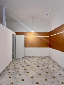 Foto Negozio a Massa Centro di 114 m² con 3 locali in affitto