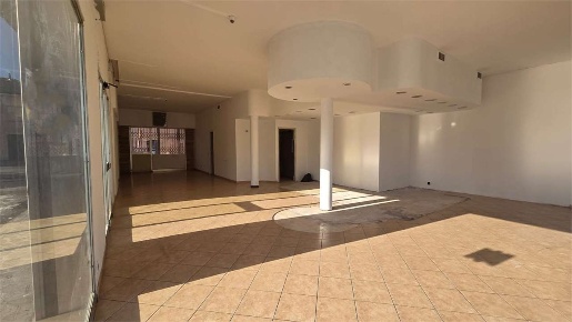 Foto Negozio a Cavezzo di 115 m² con 3 locali in affitto