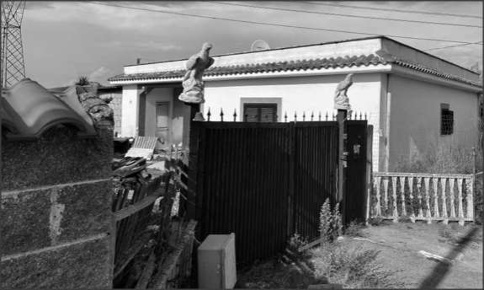 Foto Case indipendenti in VIA VENTOTENE, Aprilia Campoverde - Lampione