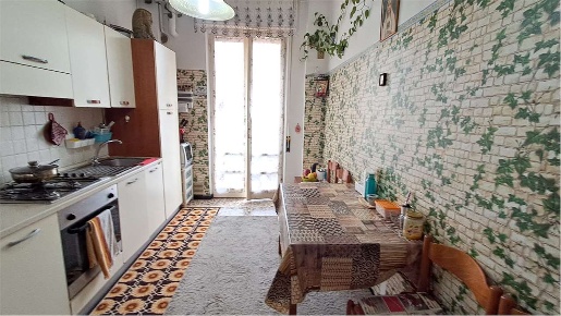 Foto Appartamento a Ancona di 100 m² con 4 locali in vendita