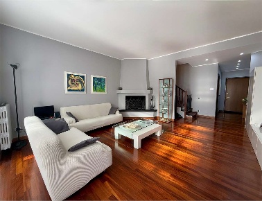 Foto Villa a schiera in Via Borromini, Biassono Centro di 165 m² in vendita