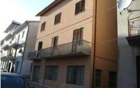 Foto Appartamento in Via Montegrappa, Monte Urano Centro di 134 m² all'asta