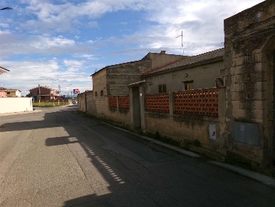 Foto Casa indipendente a Serramanna di 120 m² con 4 locali in vendita