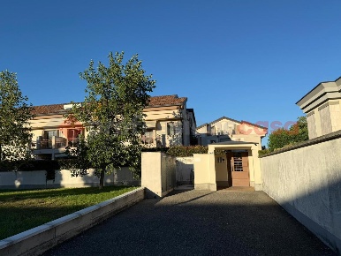 Foto Appartamento in Via RESEGONE 2, Parabiago Centro di 40 m² con 1 locali