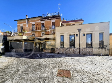 Foto Hotel in Via Di Villa Comunale 1, Fiuggi di 610 m² con 20 locali