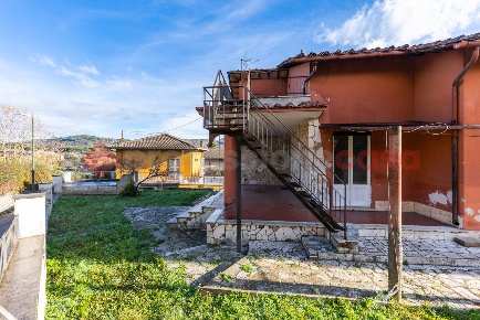 Foto Casa indipendente in Vecchia Di Marino, Grottaferrata Centro di 145 m²