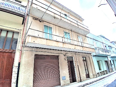 Foto Casa indipendente in Via Dell'Ebano 86, Ragusa San Luigi - Archimede