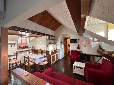 Foto Appartamento in Via Sr 83 10, Pescasseroli di 55 m² con 3 locali