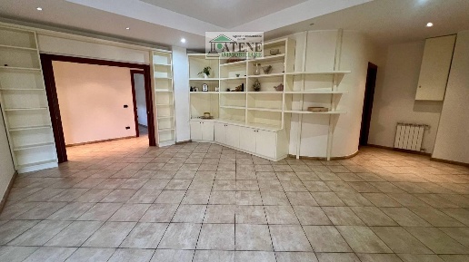 Foto Appartamento a Quartu Sant'Elena Quartu di 137 m² con 4 locali