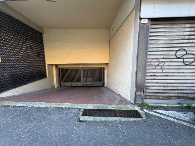 Foto Box in Via GARAGE IN VIA BARACCA 14, Terni Centro di 16 m² in affitto