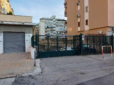 Foto Box in VIA Olanda 25, Palermo Strasburgo - Belgio di 18 m² in affitto