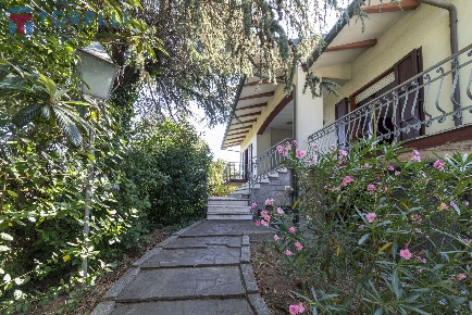 Foto Villa unifamiliare a Cervia di 240 m² con 10 locali in vendita