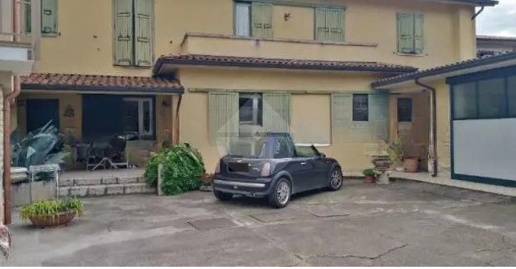 Foto Appartamento in Viale Brescia, Mazzano Molinetto di 230 m² in vendita