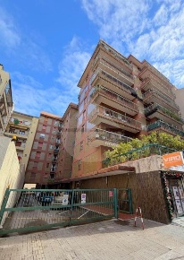 Foto Appartamento in via 4 novembre, Sassari di 120 m² con 3 locali