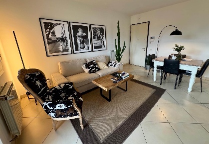 Foto Appartamento in Via LUNGA, Pistoia Pistoia Ovest di 81 m² con 3 locali