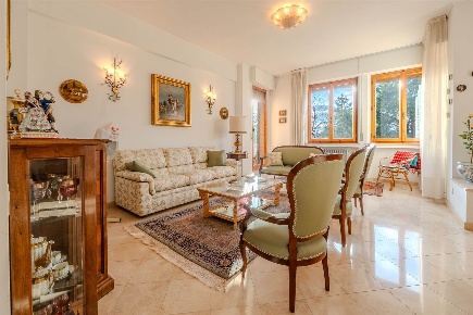 Foto Appartamento a Siena Petriccio - Acquacalda di 152 m² con 7 locali