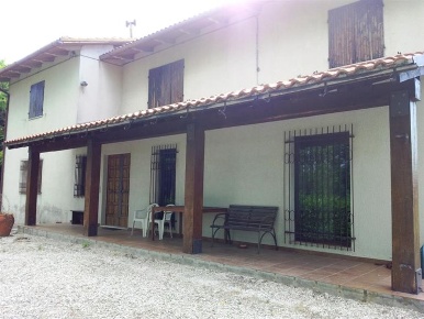 Foto Rustico in via San Martino 1, Mergo Centro di 300 m² con 16 locali