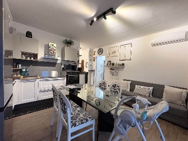 Foto Appartamento in Via Perotti 11, Chieri Semicentro di 50 m² in vendita