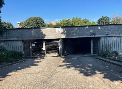 Foto Garage in Via Donizetti 5, Pieve Emanuele Centro di 13 m² con 1 locali