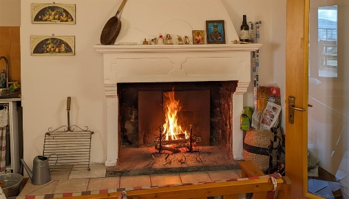 Foto Case semi ndipendenti in vi girone, Pretoro Centro di 145 m²