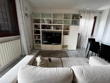 Foto Appartamento in VIA TOGLIATTI  118, Ancona Q3 di 98 m² con 6 locali