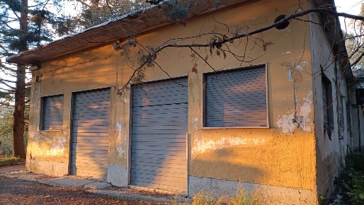 Foto Magazzino in via Antenna, Caltanissetta Centro di 150 m² con 3 locali