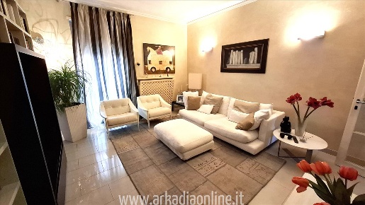 Foto Appartamento in VIA  MANFREDI N 104, Piacenza di 116 m² in vendita